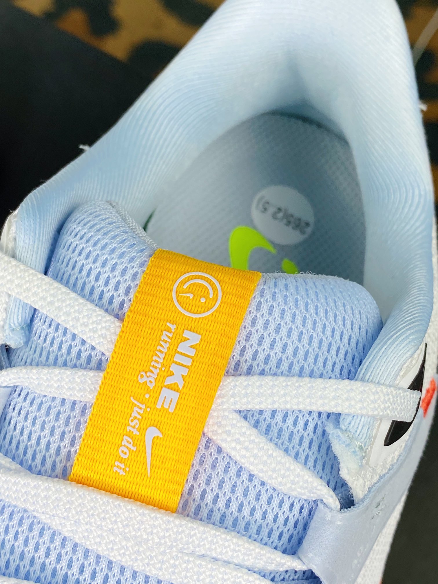 200 Wmns Air Zoom Pegasus 40 Wide”White Laser Orange”40 慢跑鞋“网织白浅灰橘黄渐变钩子”DV3854-102