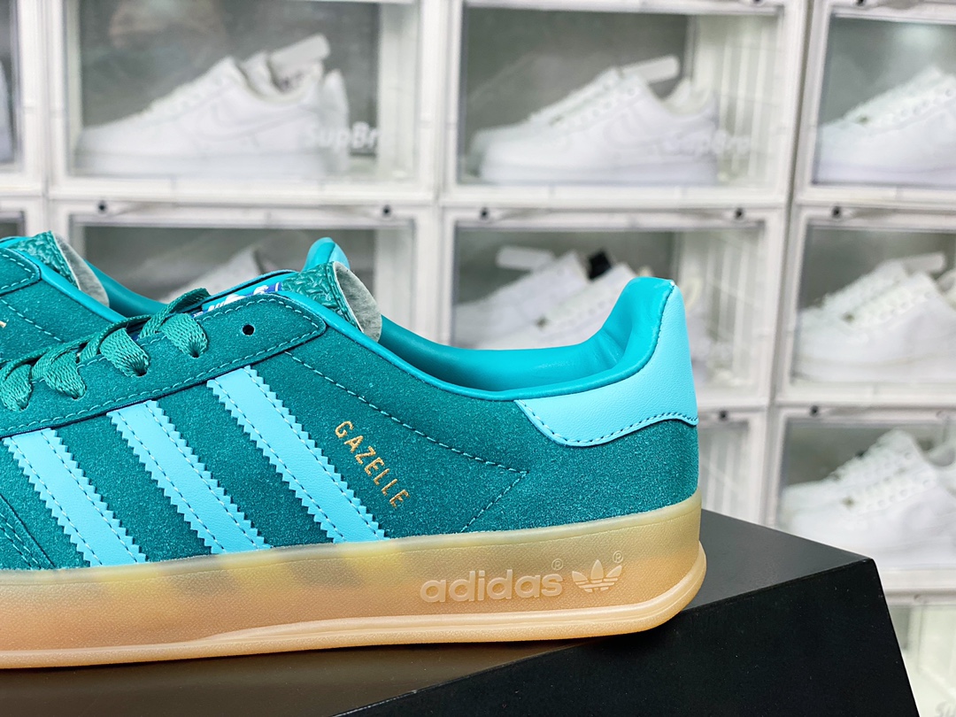 Adidas Gazelle Indoor Trainers low-top shoes ”green and light blue raw rubber sole” IG9979