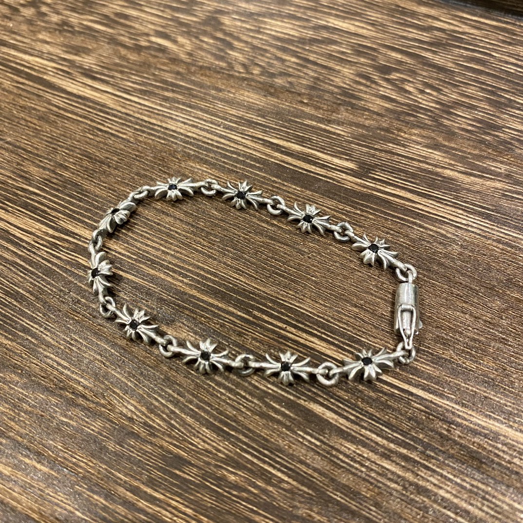 Bracelets and bangles, 925 silver with diamond customization