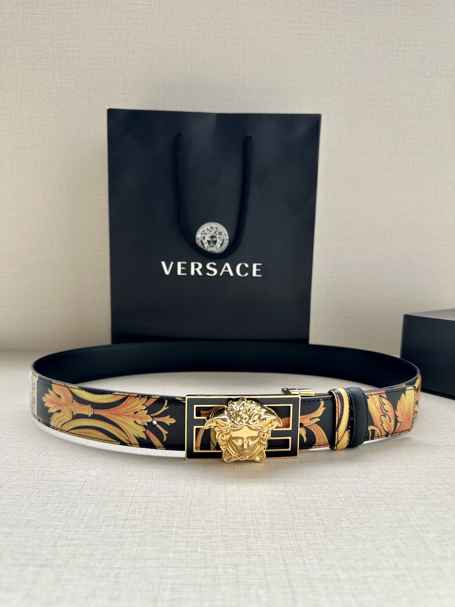 宽度3.8cmVERSACE/FENDI标志造型宽皮带联名钉扣/旋转式美人头扣范思哲原版进3D打印花绘印