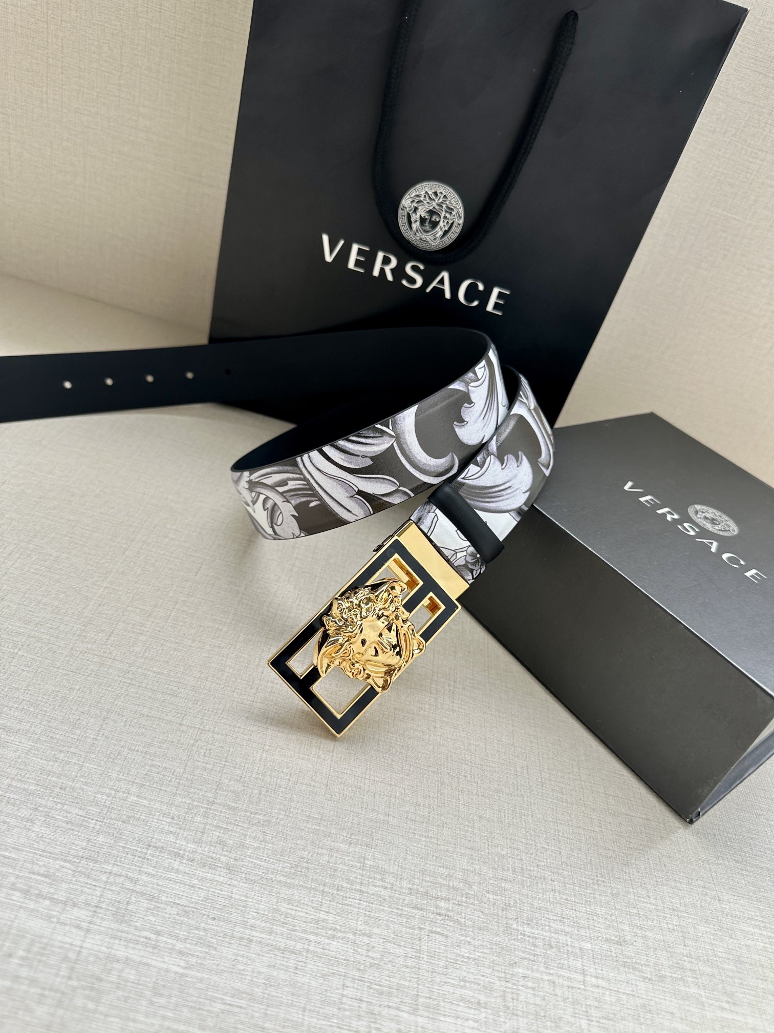 宽度3.8cmVERSACE/FENDI标志造型宽皮带联名钉扣/旋转式美人头扣范思哲原版进3D打印花绘印