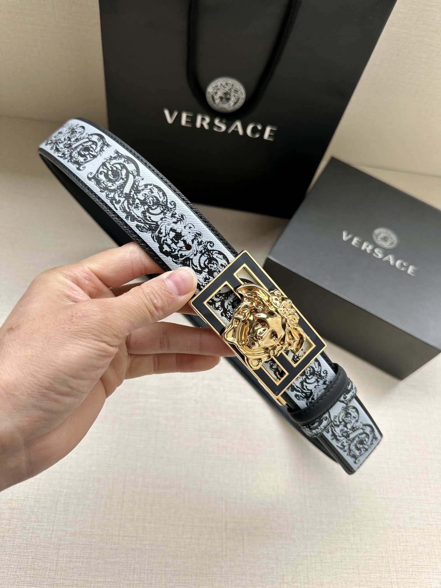 宽度3.8cmVERSACE/FENDI标志造型宽皮带联名钉扣/旋转式美人头扣范思哲原版进3D打印花绘印