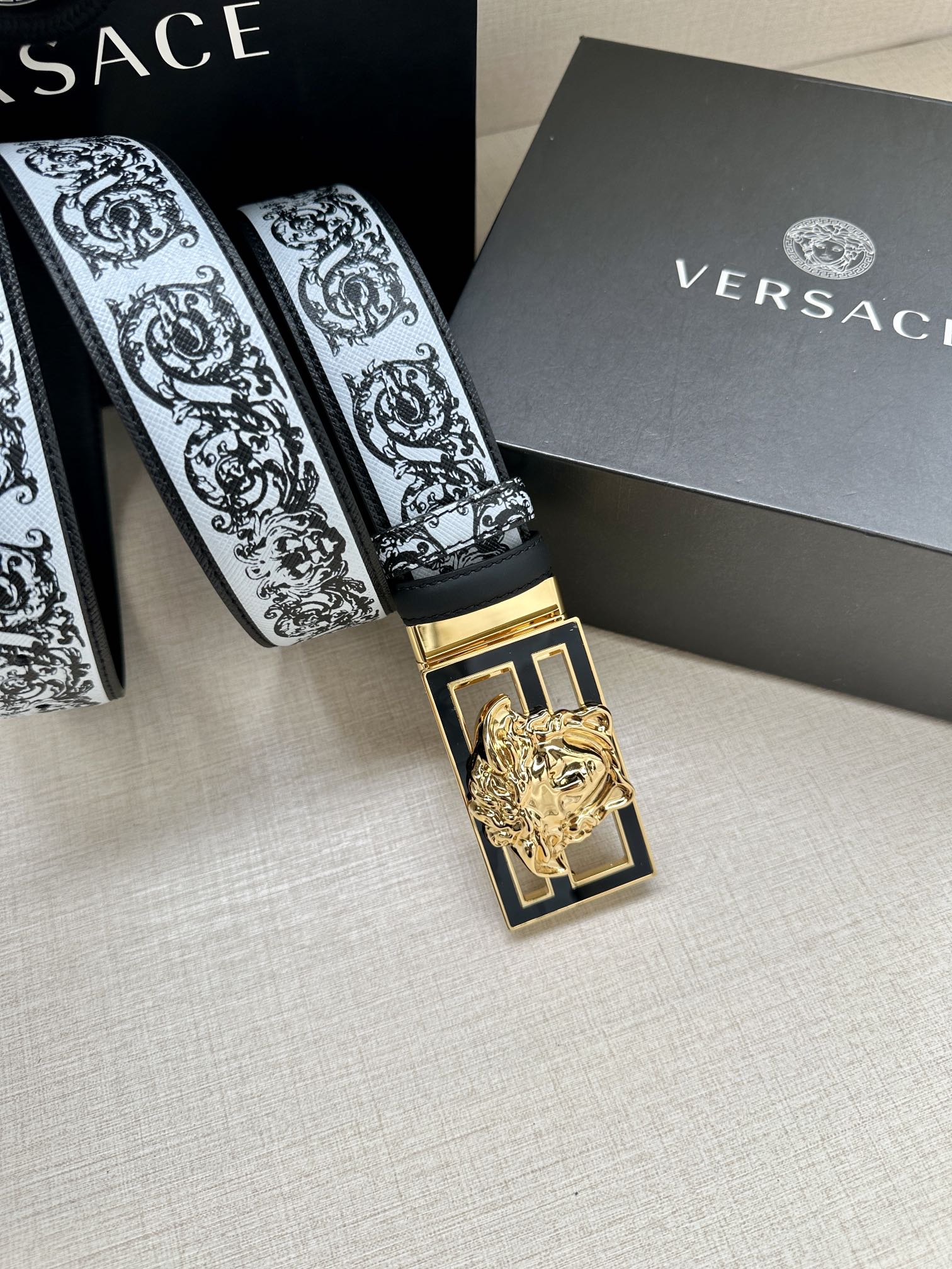 宽度3.8cmVERSACE/FENDI标志造型宽皮带联名钉扣/旋转式美人头扣范思哲原版进3D打印花绘印