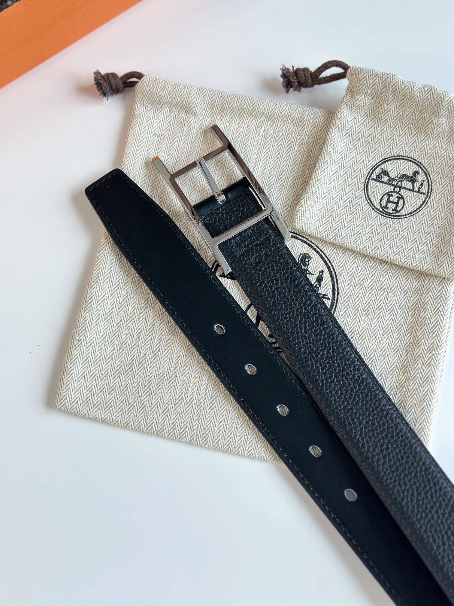 爱仕QUENTIN32BELT精品鍍