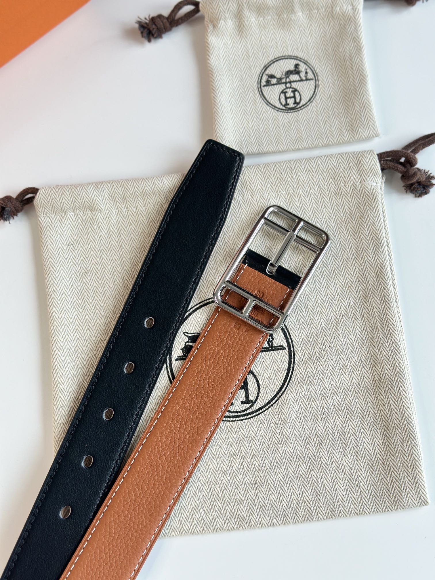 爱仕QUENTIN32BELT精品鍍