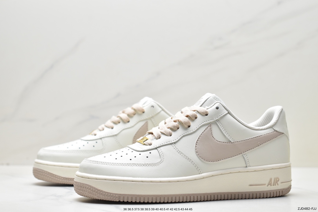 240 Air Force 1 '07 Low 空军一号休闲板鞋 SP0758-030