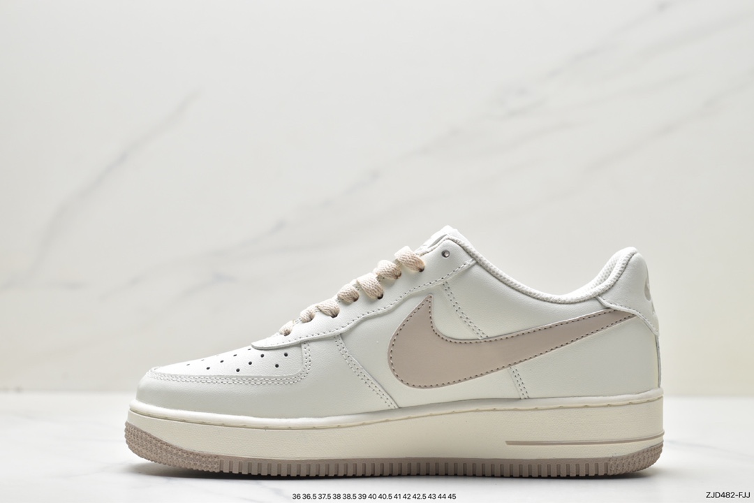 240 Air Force 1 '07 Low 空军一号休闲板鞋 SP0758-030