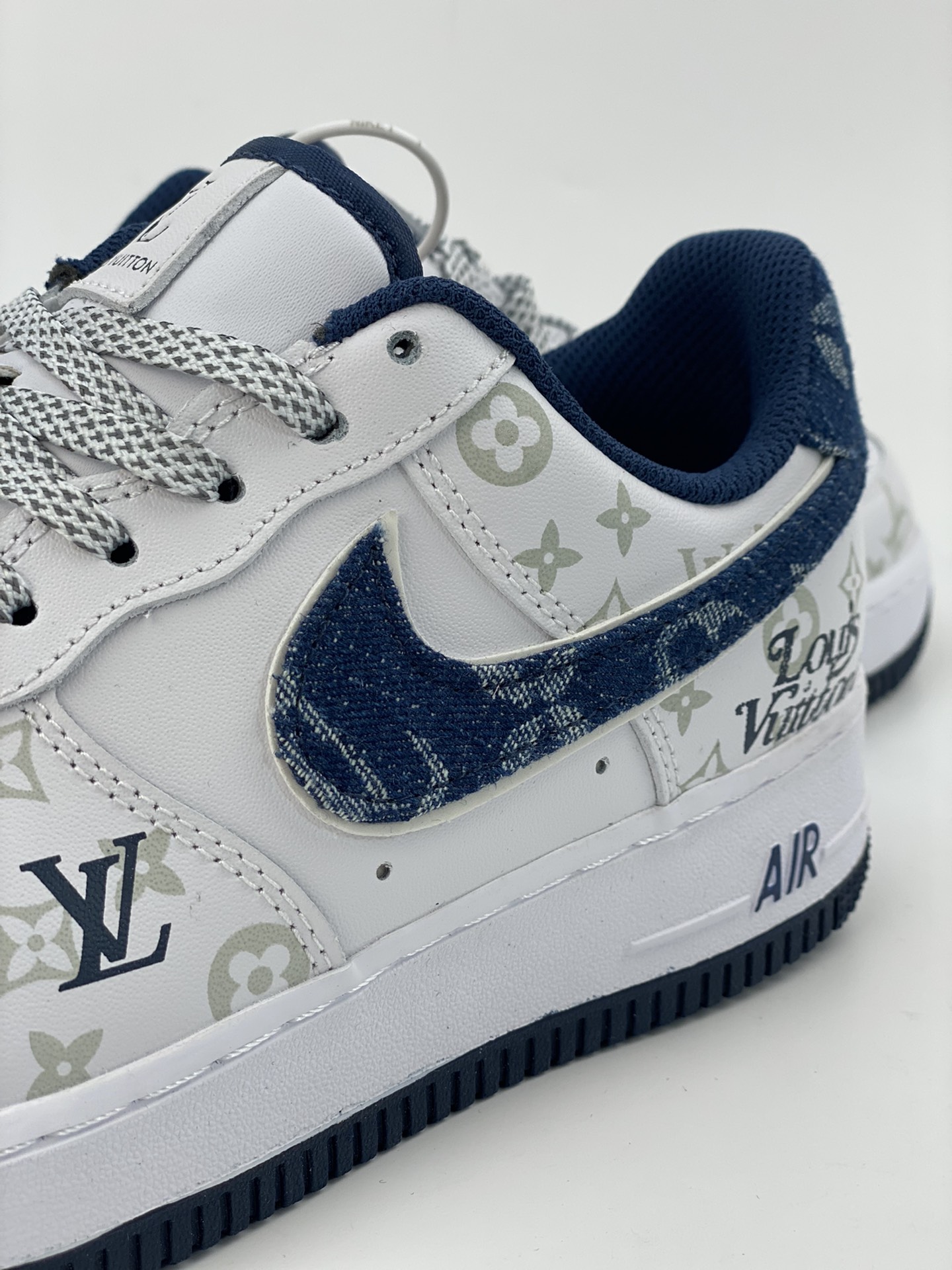 220 Nike Air Force 1 Low 07 LV联名 DR9868-600