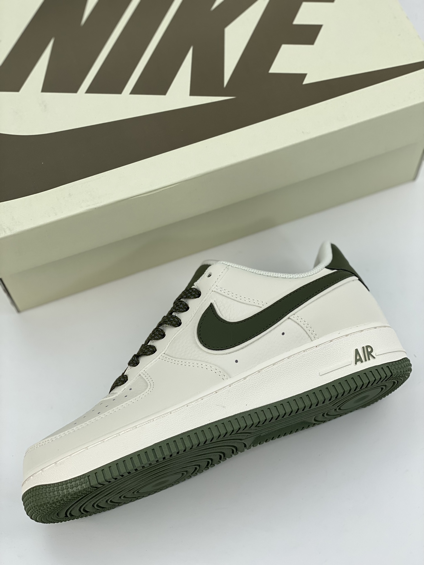 240 Nike Air Force 1 Low 07 橄榄绿 GL6835-008