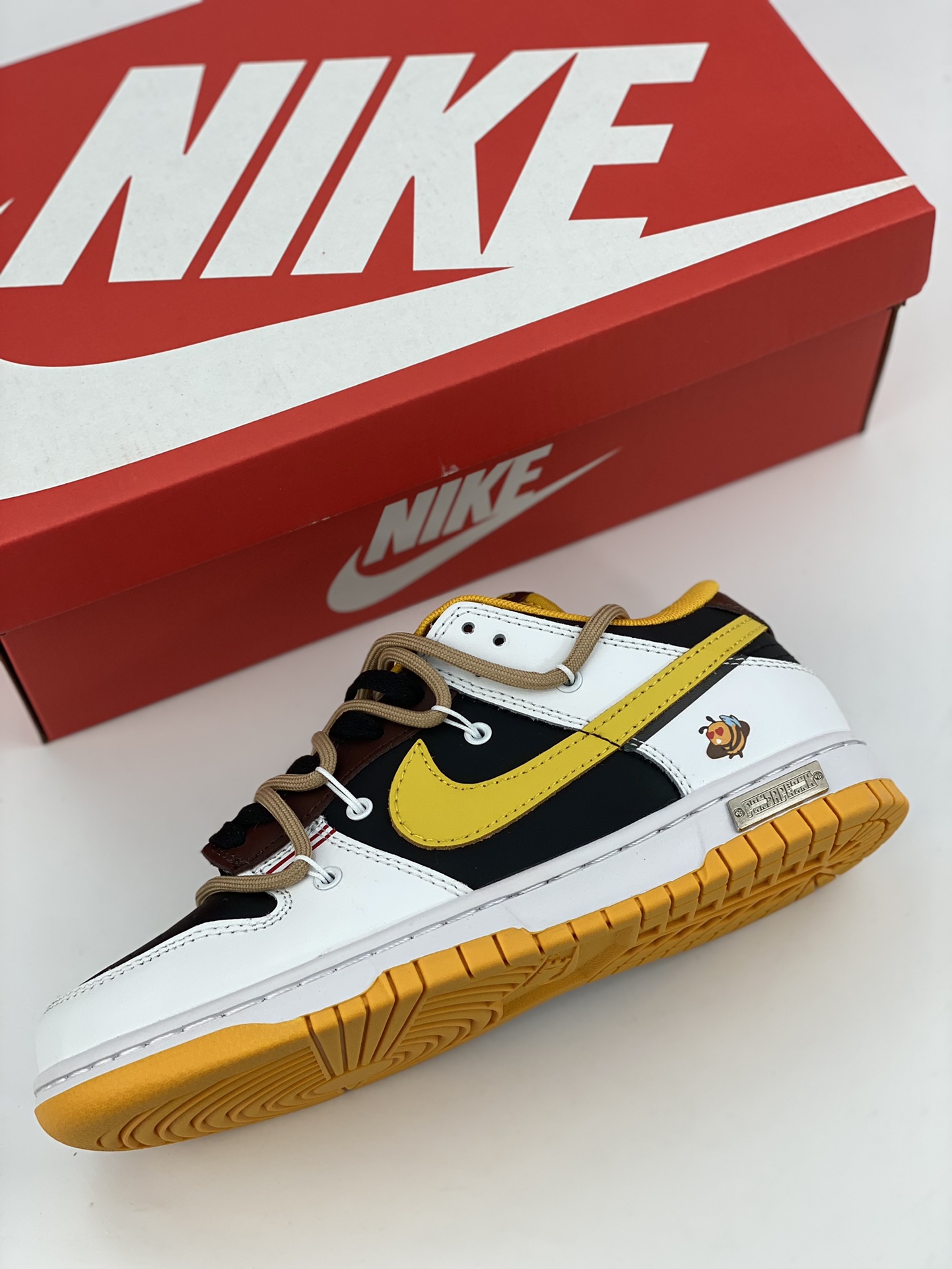 200 NIKE SB Dunk Low 黑橙绑带 DD1391-702