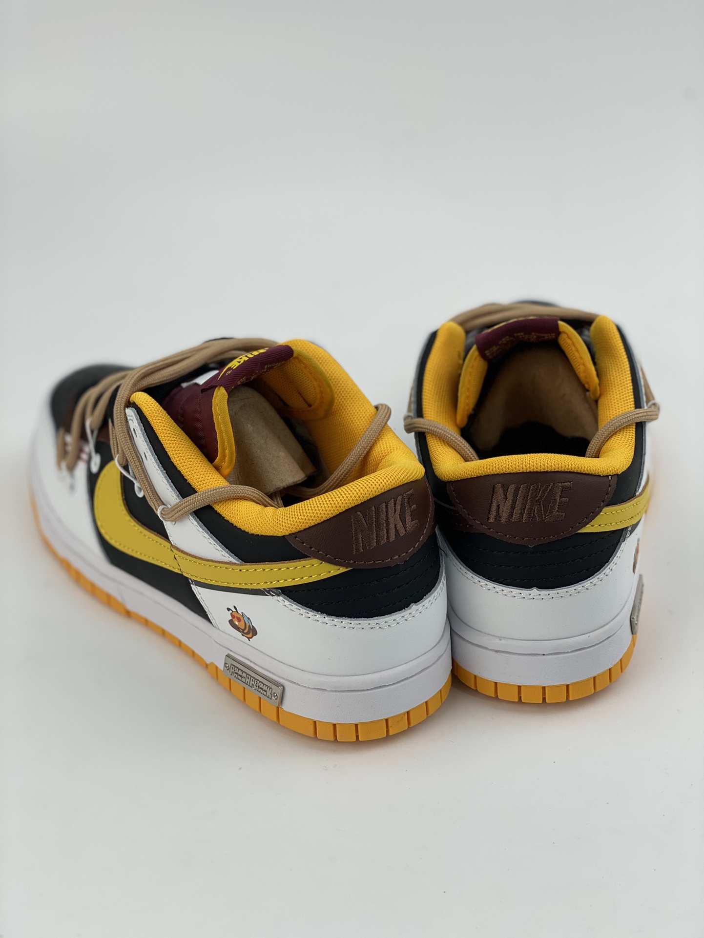 200 NIKE SB Dunk Low 黑橙绑带 DD1391-702