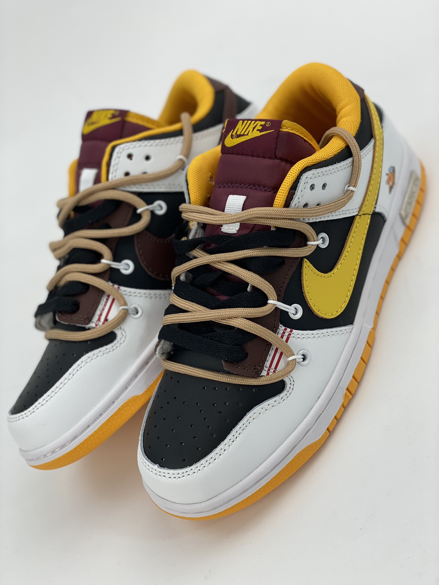 200 NIKE SB Dunk Low 黑橙绑带 DD1391-702