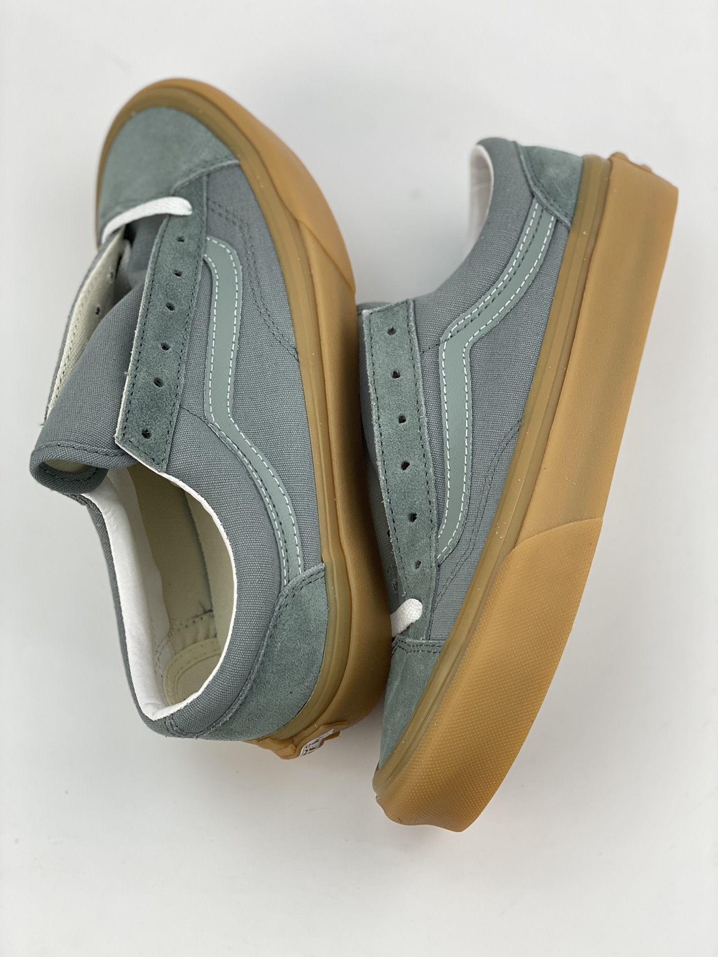 Vans style 36 raw rubber small head haze blue