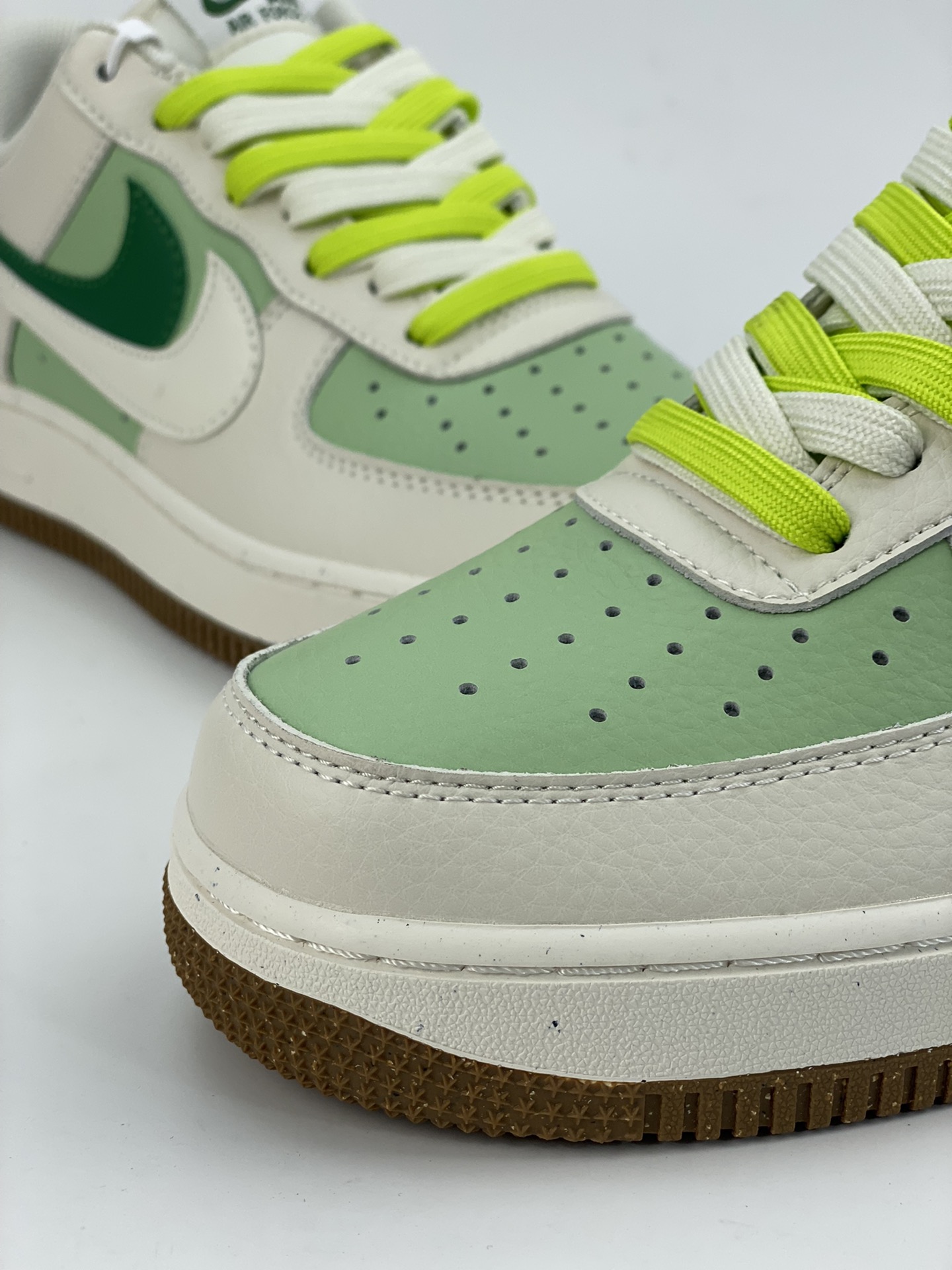 260 Nike Air Force 1 Low 07 草绿双钩 CC2569-055