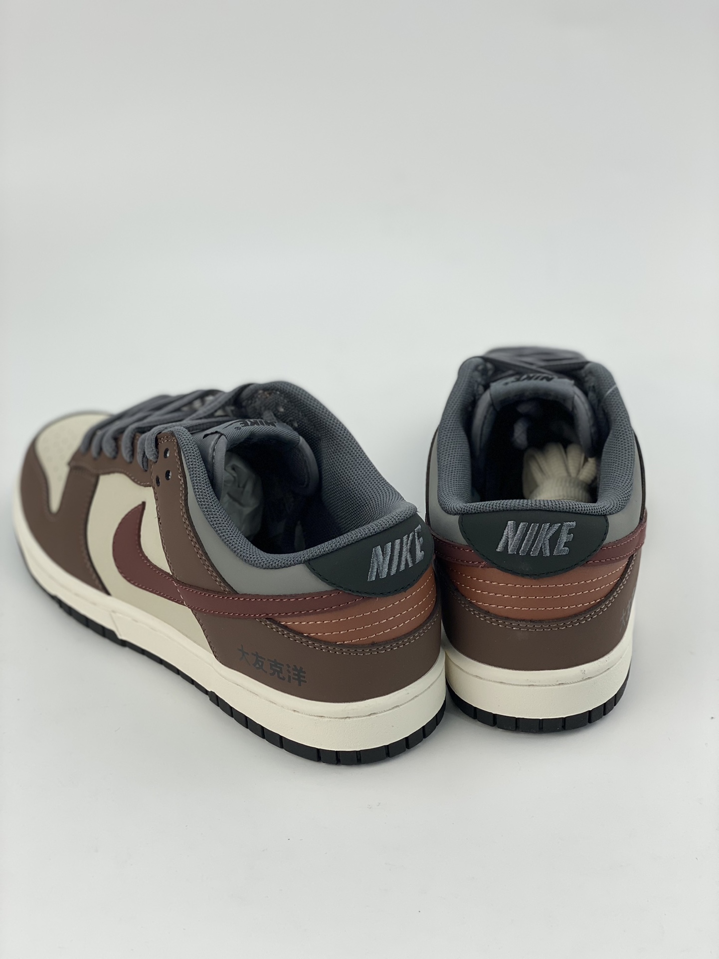 280 Nike Dunk Low 大友克洋红棕 DD0302-956
