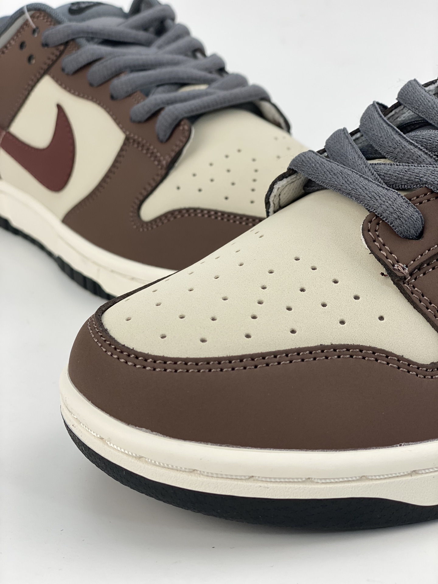 280 Nike Dunk Low 大友克洋红棕 DD0302-956