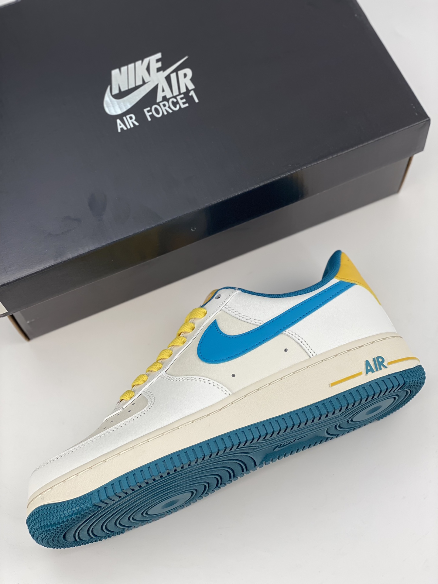 200 Nike Air Force 1 Low 07 白蓝黄 CW3380-203