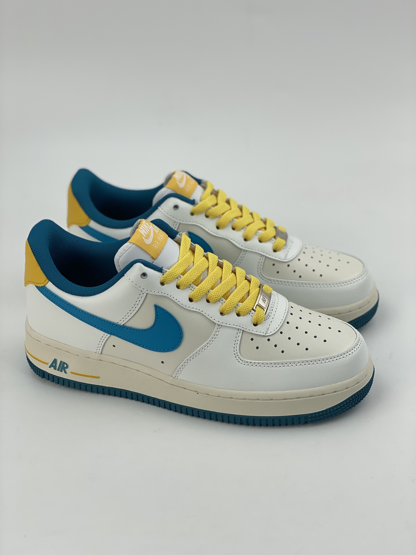 200 Nike Air Force 1 Low 07 白蓝黄 CW3380-203