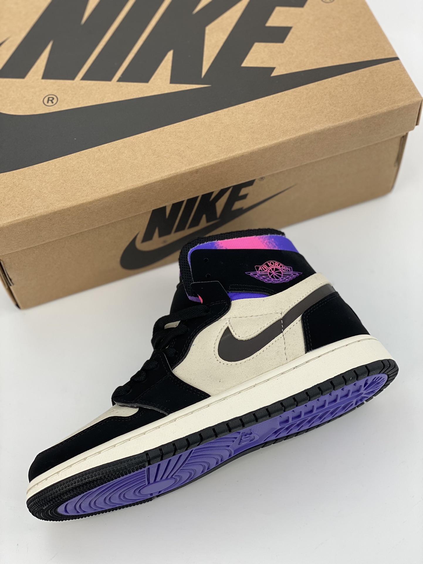240 Air Jordan 1 Zoom Air CMFT 公司同源3M反光材质精心打造 DB3610-105