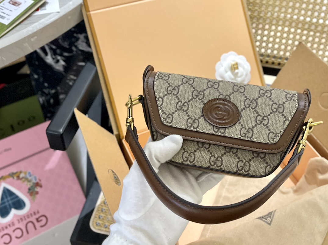 Gucci Torby typu crossbody i na ramię Skóra krowia Podramię