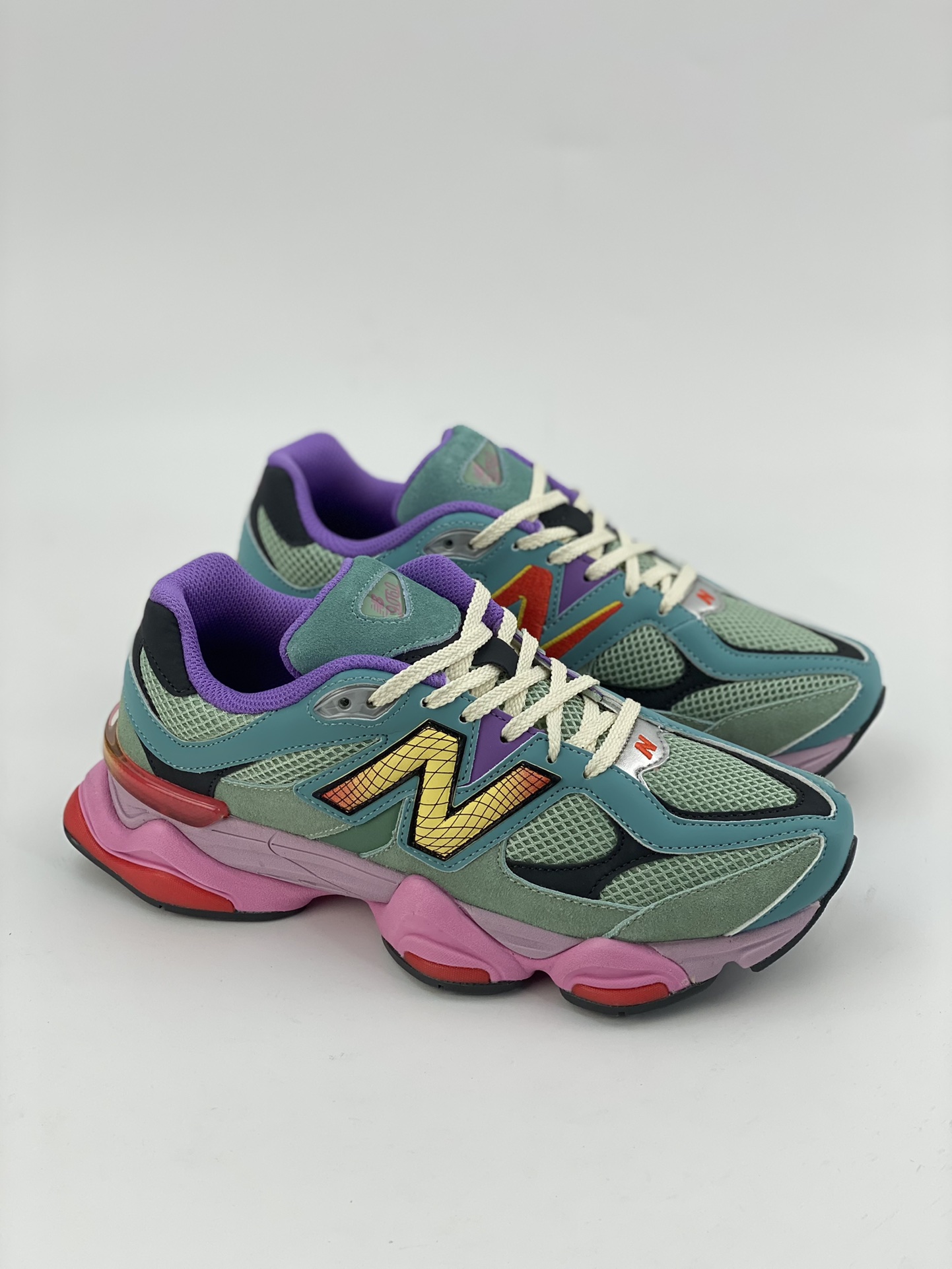 220 Joe Freshgoods x New Balance 版本 NB9060 联名款复古休闲运动慢跑鞋 U9060WRB