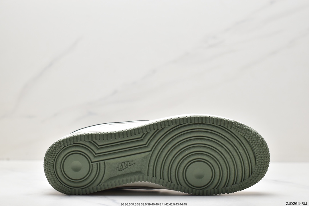 240  Air Force 1 '07 LV8 空军一号 GL6835-008