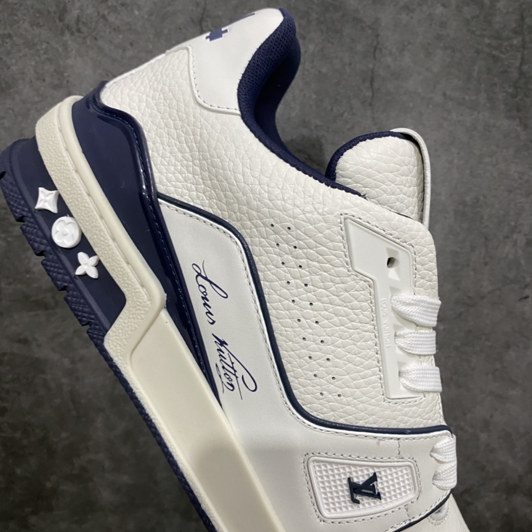 LV Trainer series high-end sports shoes super handsome white and dark blue new models