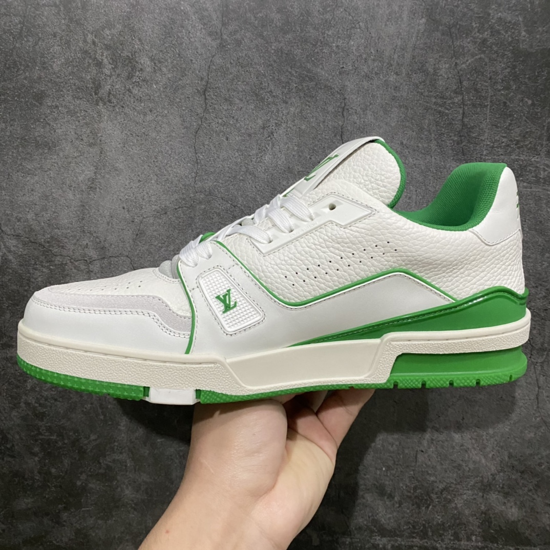 LV Trainer series high-end sports shoes super handsome white and green new