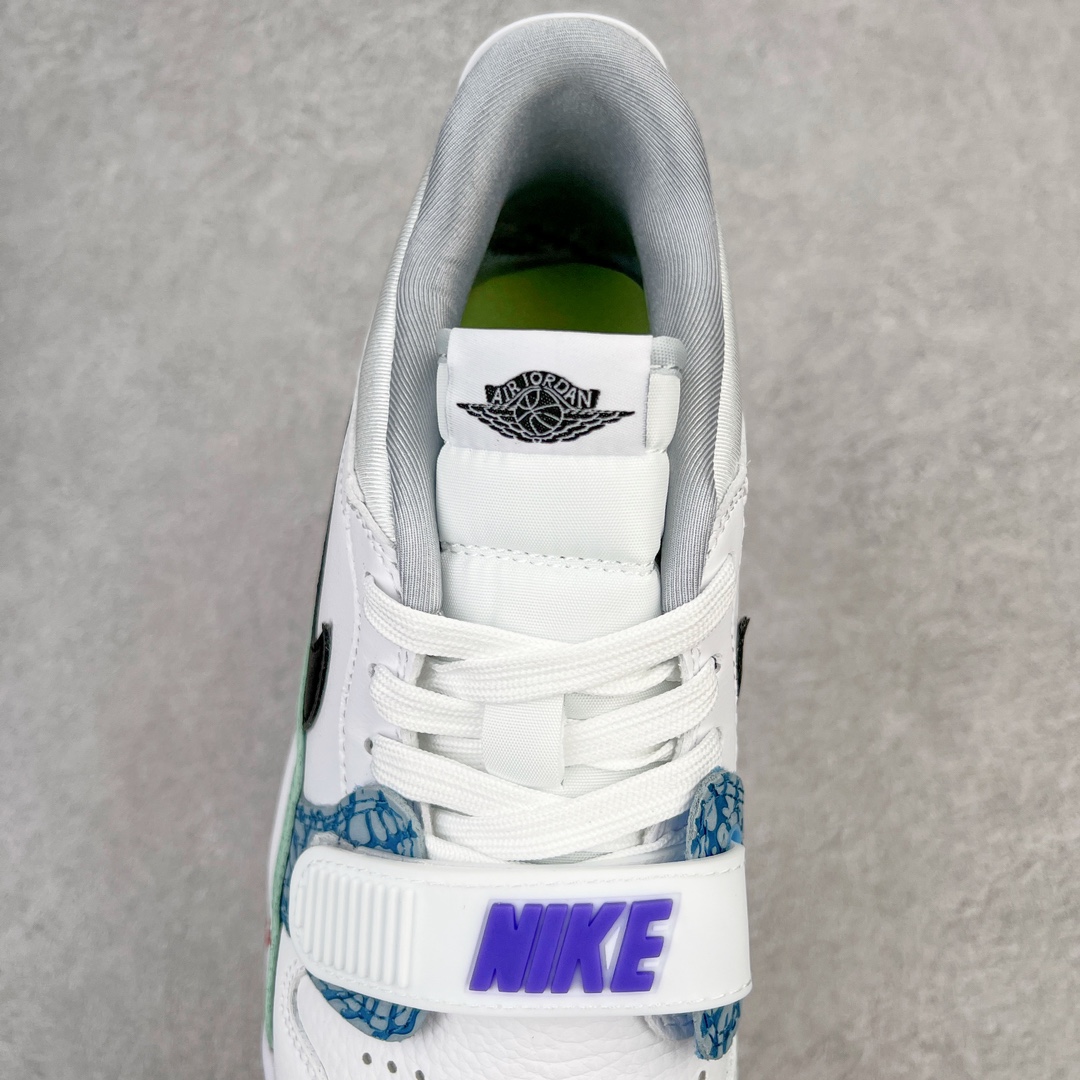 图片[5]-💰220 ＃KZ神版 Air Jordan Legacy AJ312 Low 低帮复古篮球鞋 复活节白紫蓝 DV9127-101 市场最强独一档产物 全套原纸板楦头开发 原厂大底磨具加持立体防滑纹理 原档数据后跟TPU子母扣魔术贴 原装可视Air Sole气垫 原汁原味最完美的312代版型 唯一正确鞋头趴度弧度高度鞋身腰线 进口港宝加持 后跟自然饱满 全鞋荧光划线卡点 追求极致完美 每一双都是工艺品 多重QC质检 超越公司货的品控标准 实实在在的免检产品 鞋身采用了皮革材质打造 横跨鞋面的魔术贴十分吸睛 侧面的Swoosh Logo的一部分被鞋面遮挡了一部分 颇具玩味 魔术贴上标有NK标识 而鞋舌上是Jordan的经典红色飞翼Logo 后跟和鞋底均采用了AJ3的设计 后跟上同样也使用了经典的爆裂纹图案 SIZE：36 36.5 37.5 38 38.5 39 40 40.5 41 42 42.5 43 44 44.5 45 46 47.5 编码：by2936090-运动鞋