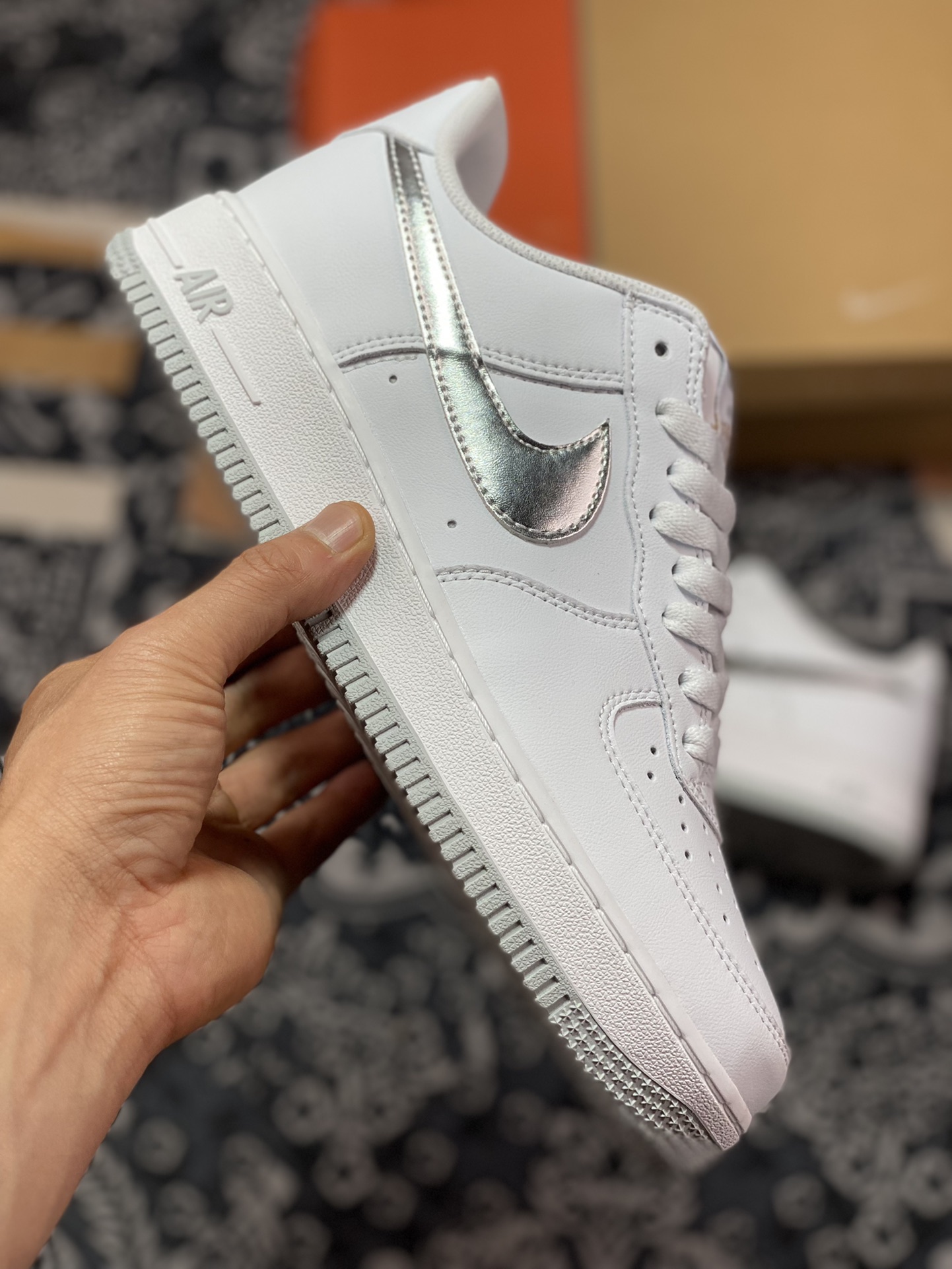 Nike Air Force 1'07 Low ”Metallic Silver” Air Force One classic low-top sneakers ”Anniversary Edition White Metallic Silver Hook” DZ6755-100