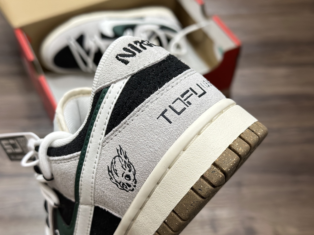 200 NIKE SB Dunk Low 低帮休闲运动鞋  DO9457-134
