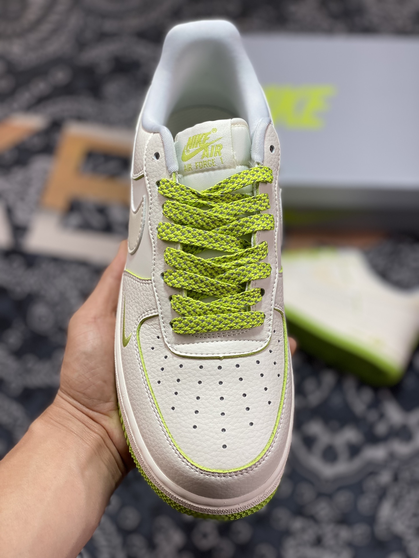 Nike Air Force 1 '07 Low QS ”Sail White/Apple Green Swoosh” Air Force One Sneakers ”Leather Beige Apple Green Small Swoosh” DD9915-699