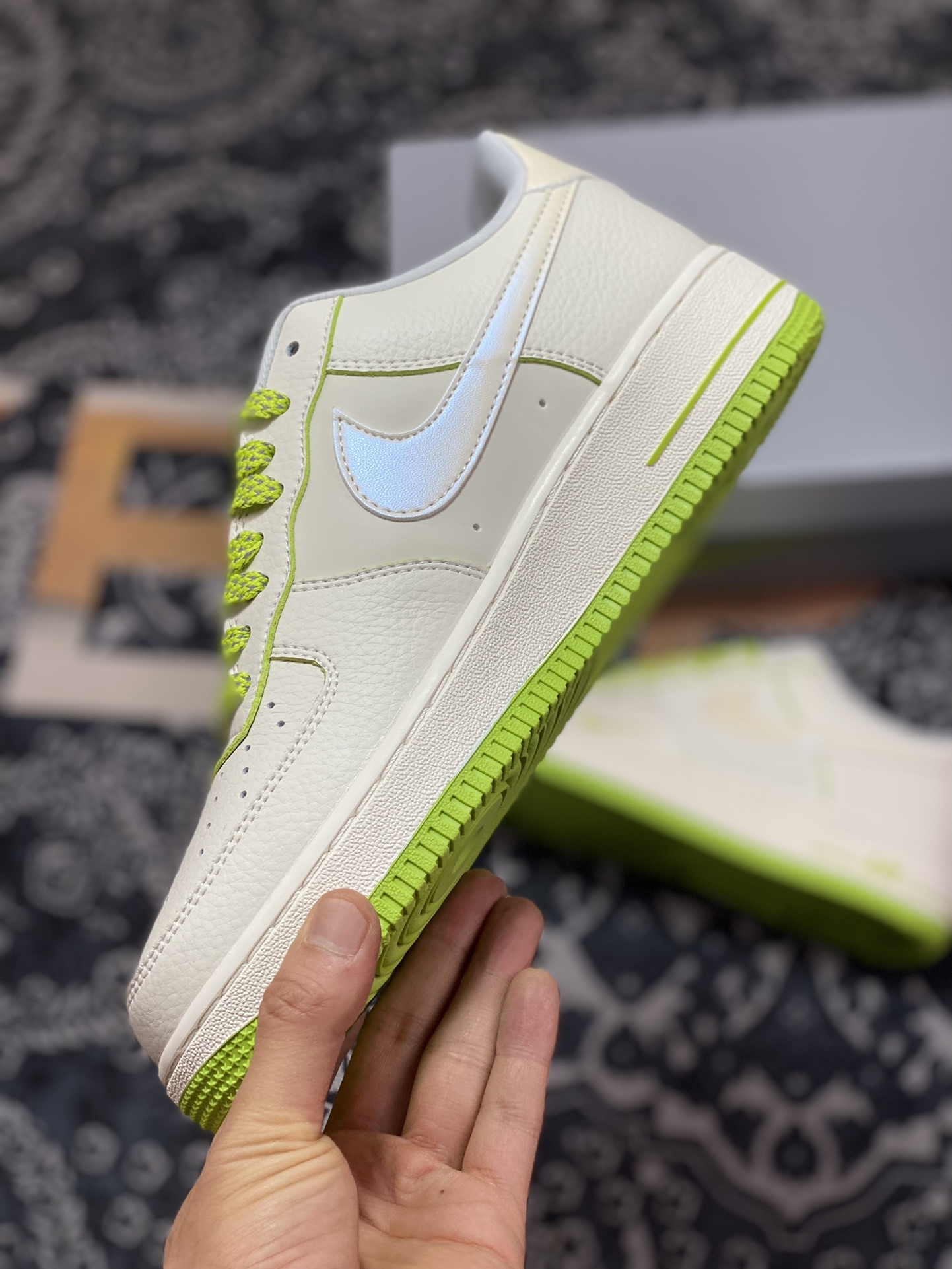 Nike Air Force 1 '07 Low QS ”Sail White/Apple Green Swoosh” Air Force One Sneakers ”Leather Beige Apple Green Small Swoosh” DD9915-699