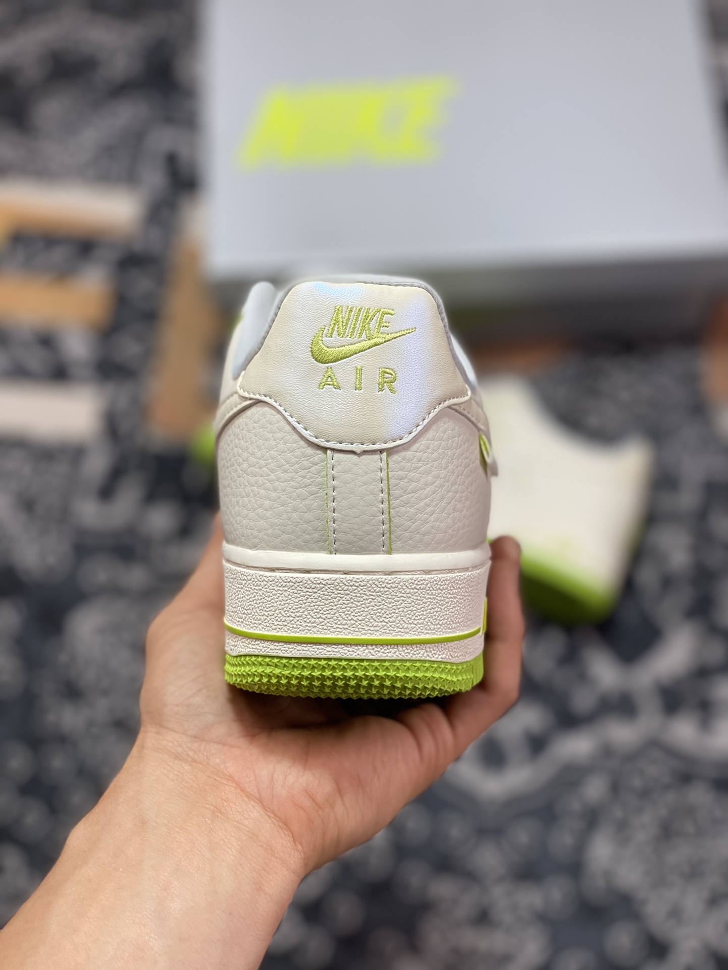 Nike Air Force 1 '07 Low QS ”Sail White/Apple Green Swoosh” Air Force One Sneakers ”Leather Beige Apple Green Small Swoosh” DD9915-699