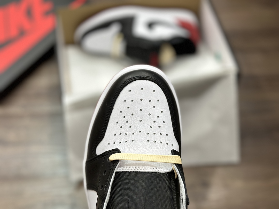 320 Air Jordan 1 Low aj1 乔1黑脚趾 低帮篮球鞋  CZ0790-106