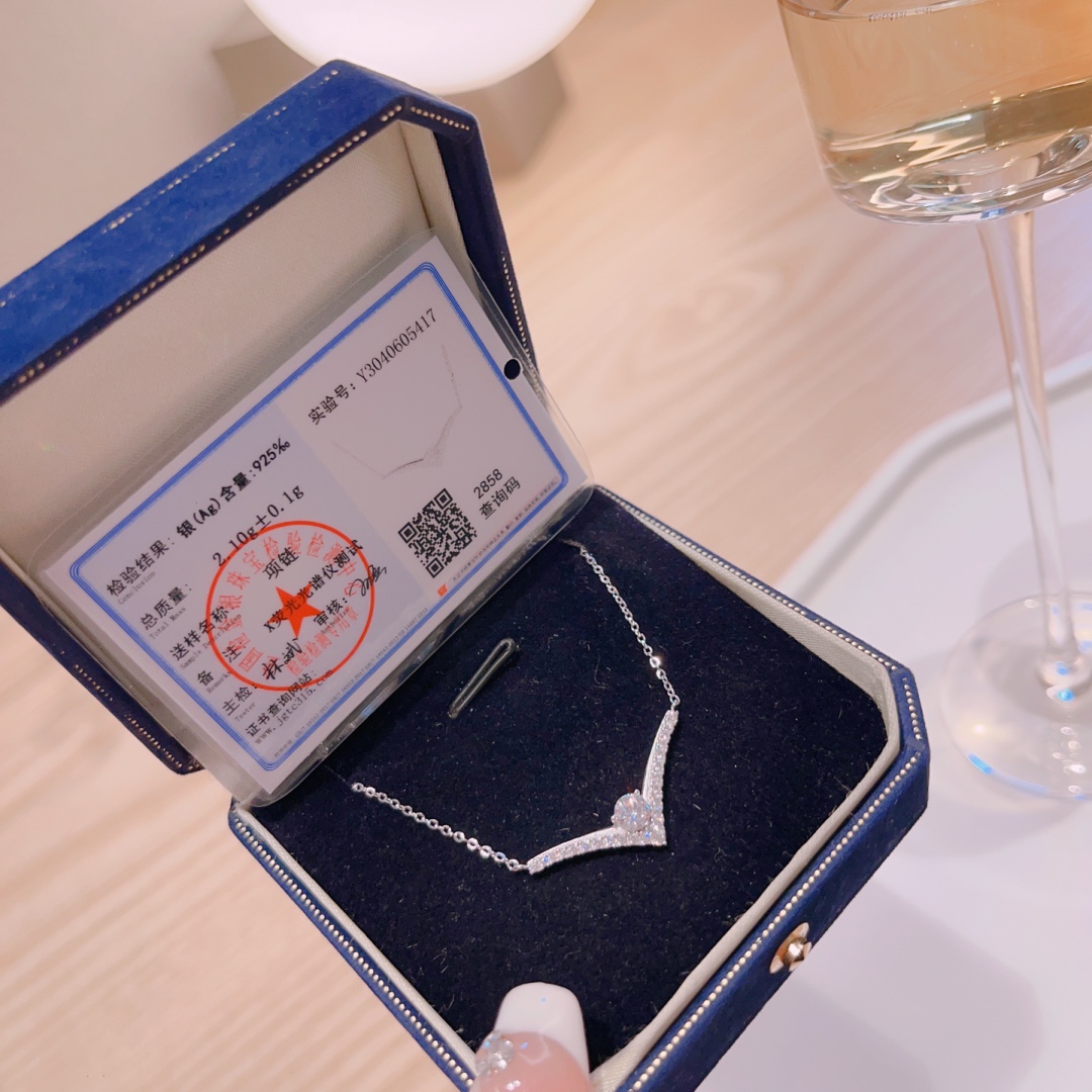 さわやか系高品質シルバーネックレスゴールド 先生の日