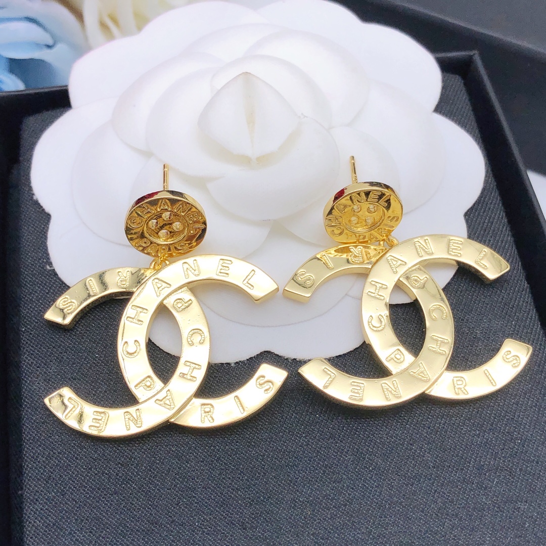 CHANEL 新品 小香纽扣双c耳钉 品质,专柜开模,专柜同黄铜材质 6