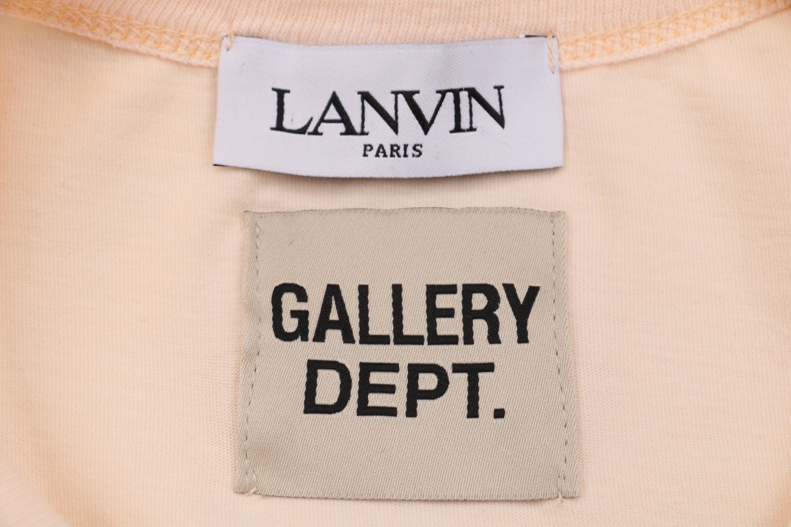 Lanvin x Gallery Dept联名 23ss 粉米色泼墨手绘字母刺绣短袖