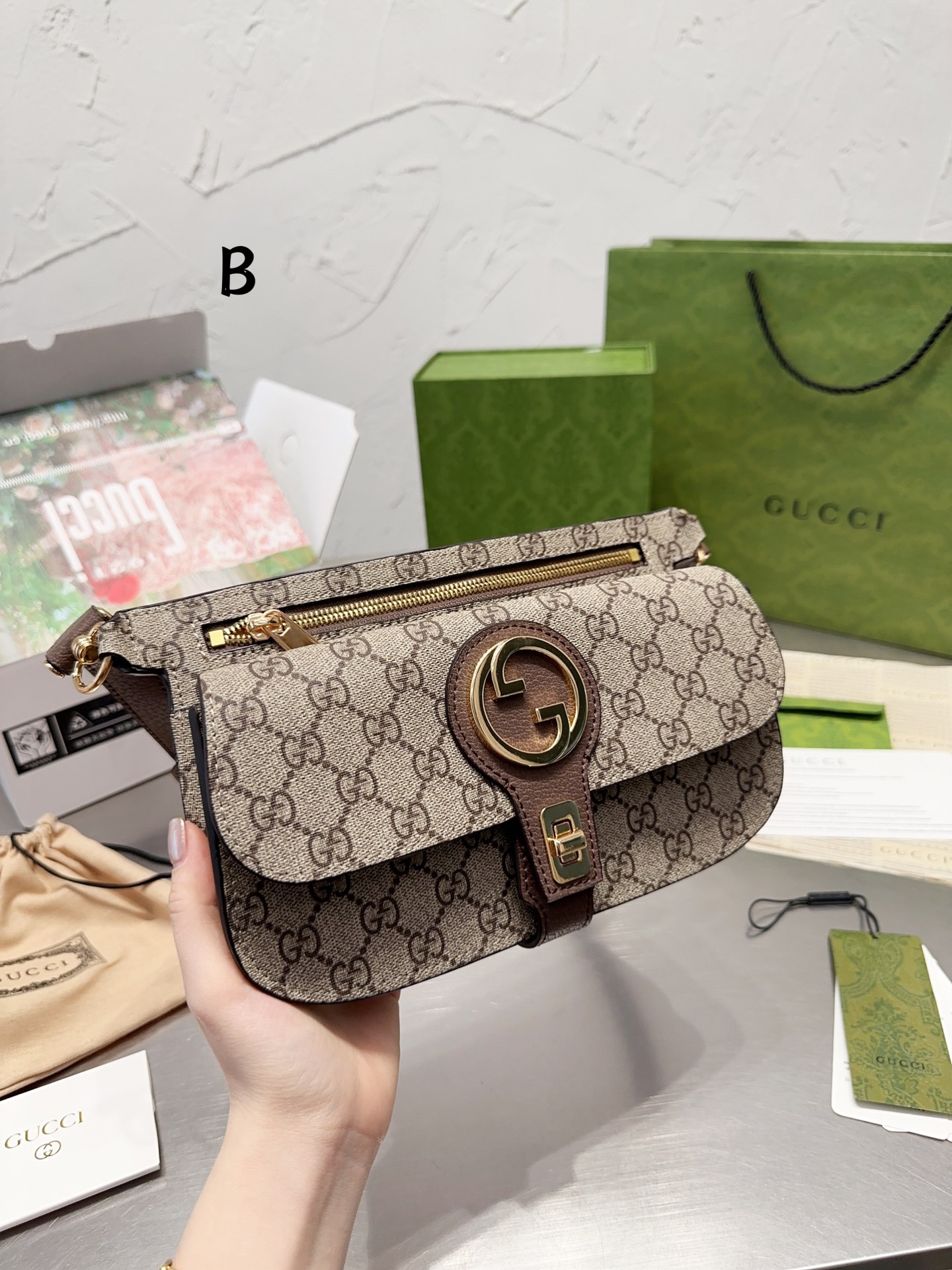 Gucci Blondie Torby na pasku & saszetki Torby typu crossbody i na ramię Skóra krowia