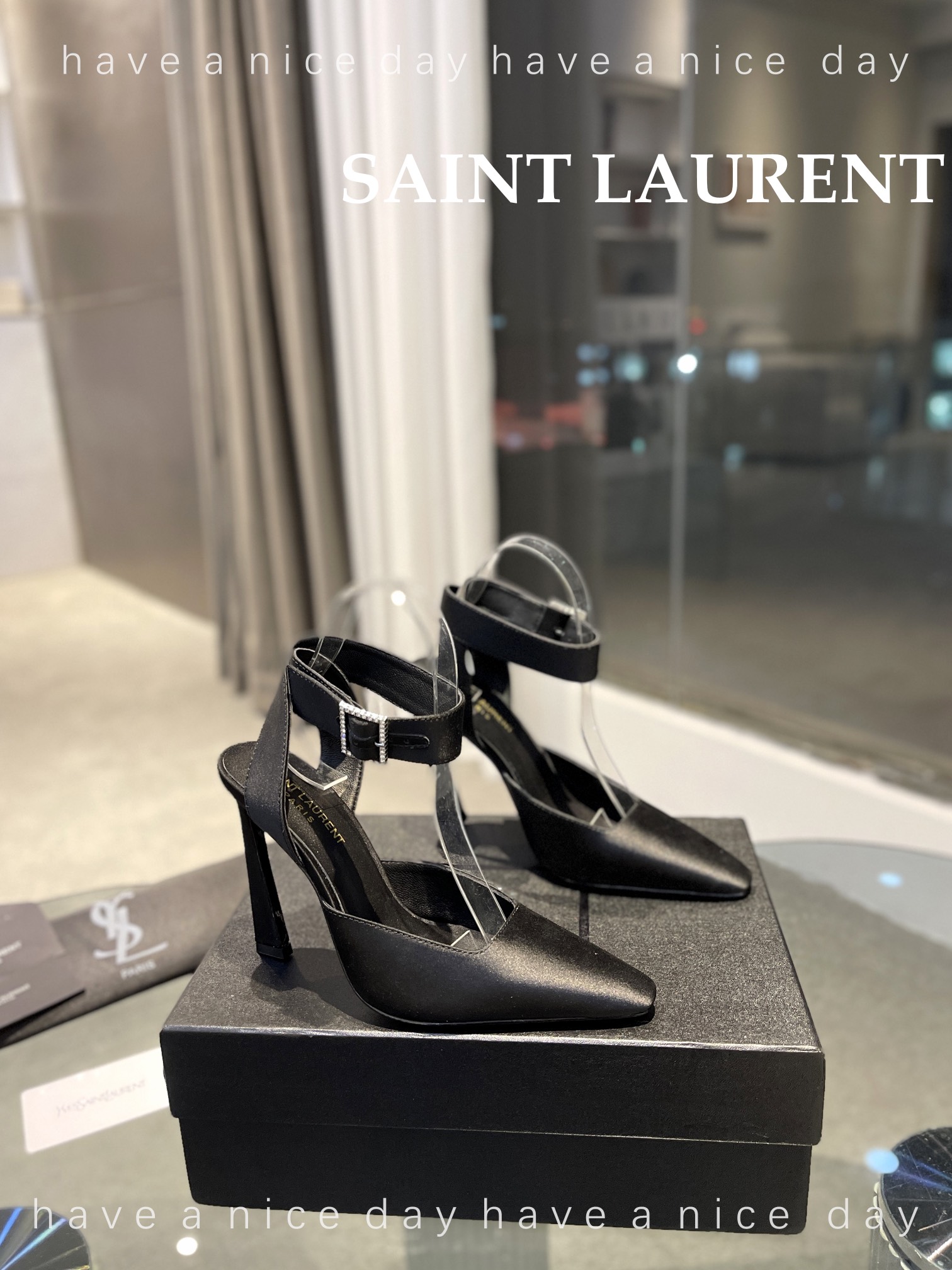 最新SAINTLAURENTFANN