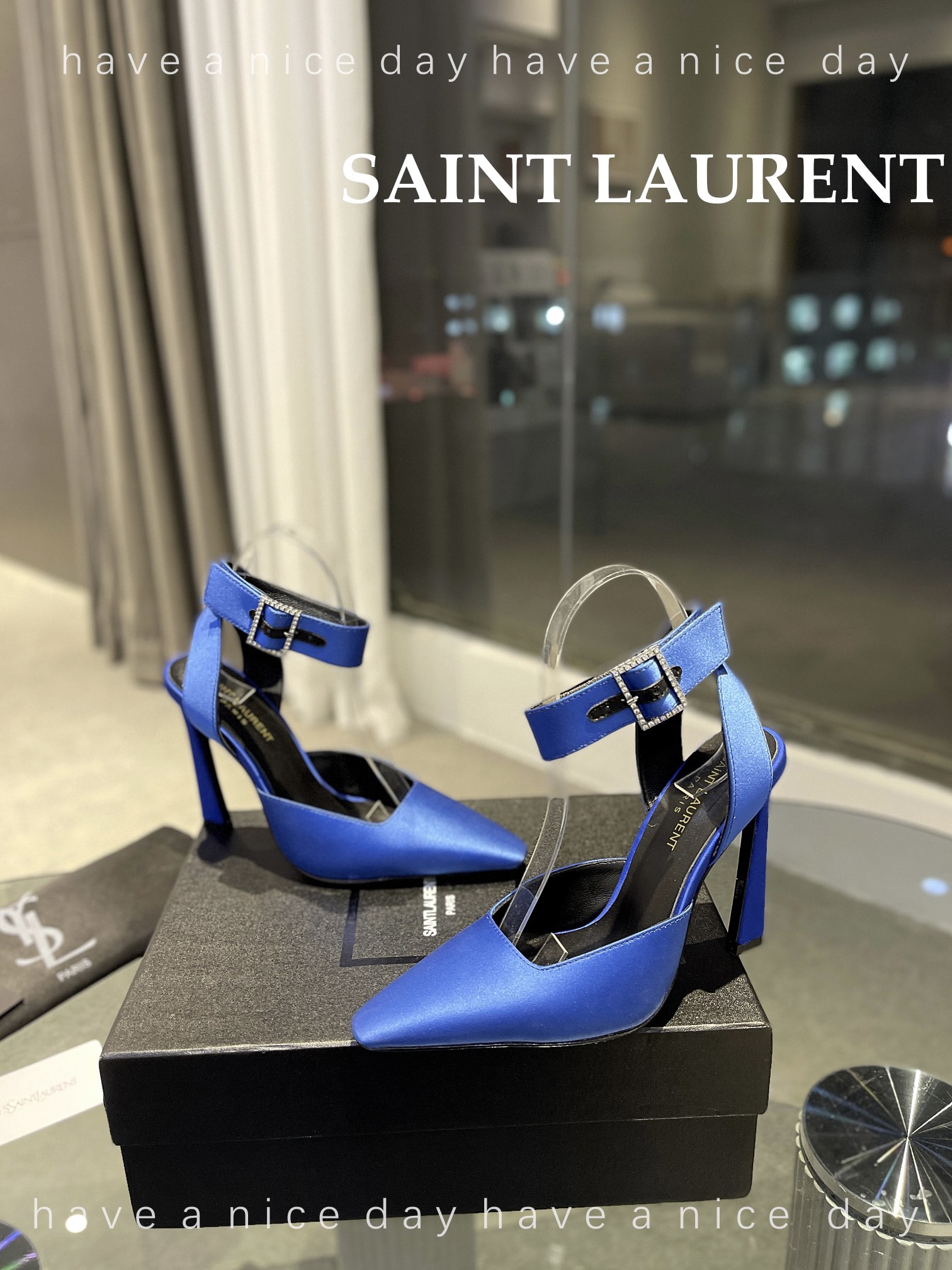 最新SAINTLAURENTFANN