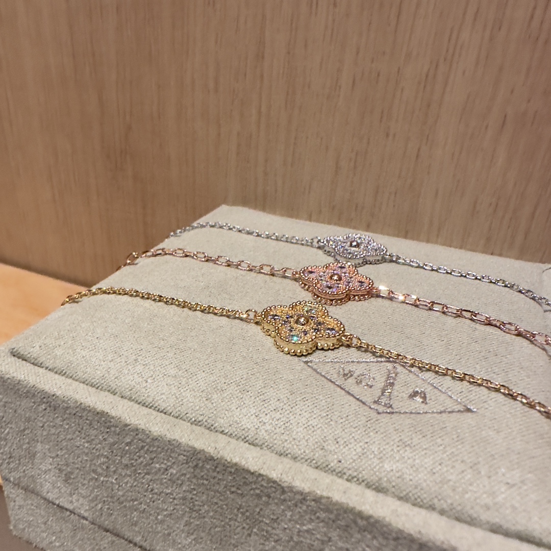 China Replica VCA Jewelry VCAES0404-2177