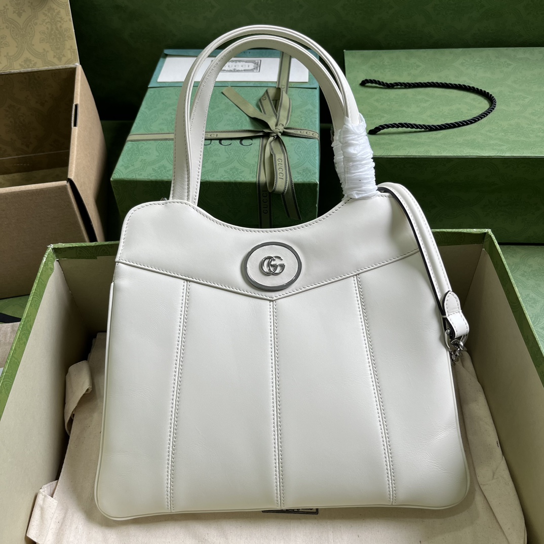GUCCI мини-тоут из белой кожи с двойной G-фурнитурой, стёганый, с двумя ручками и съёмным ремнём