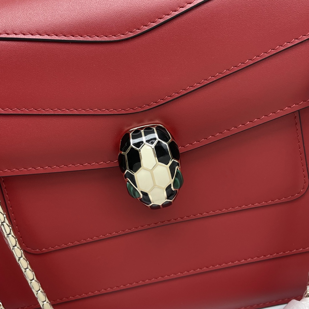 Loewe Classic Handcrafted Luxury Leather Shoulder Bag Ref 2