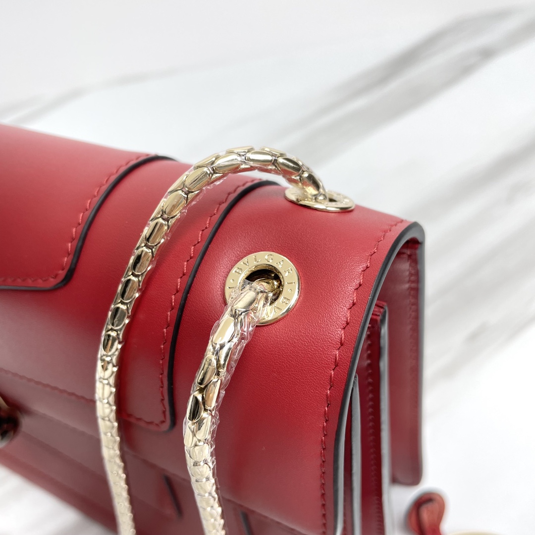 Loewe Classic Handcrafted Luxury Leather Shoulder Bag Ref 4