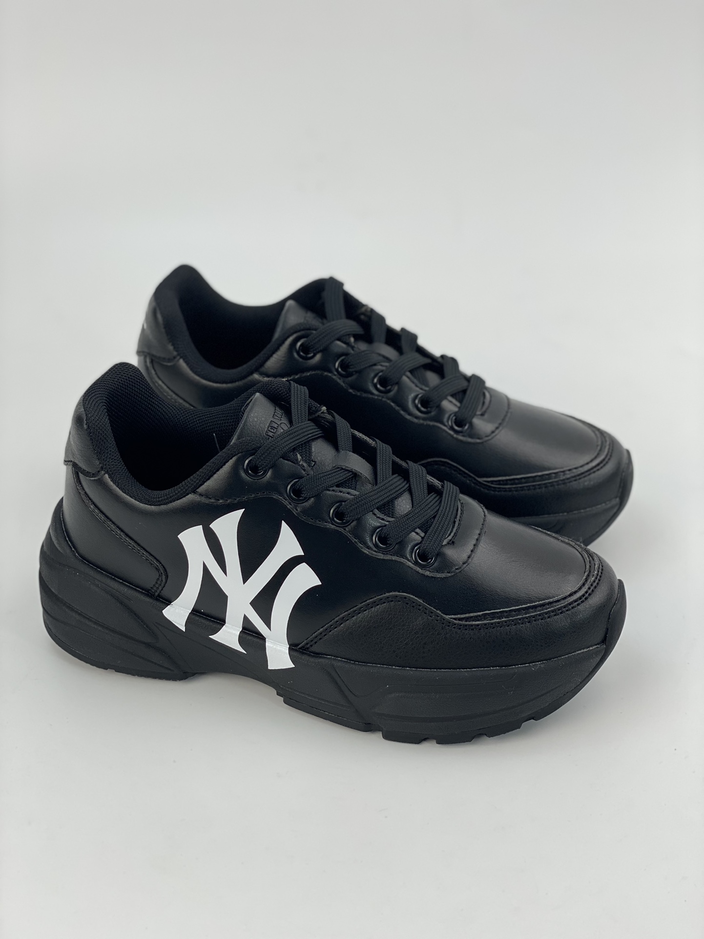 MLB Chunky Dia Monogram Retro Printed Daddy Shoes MLBS-0003