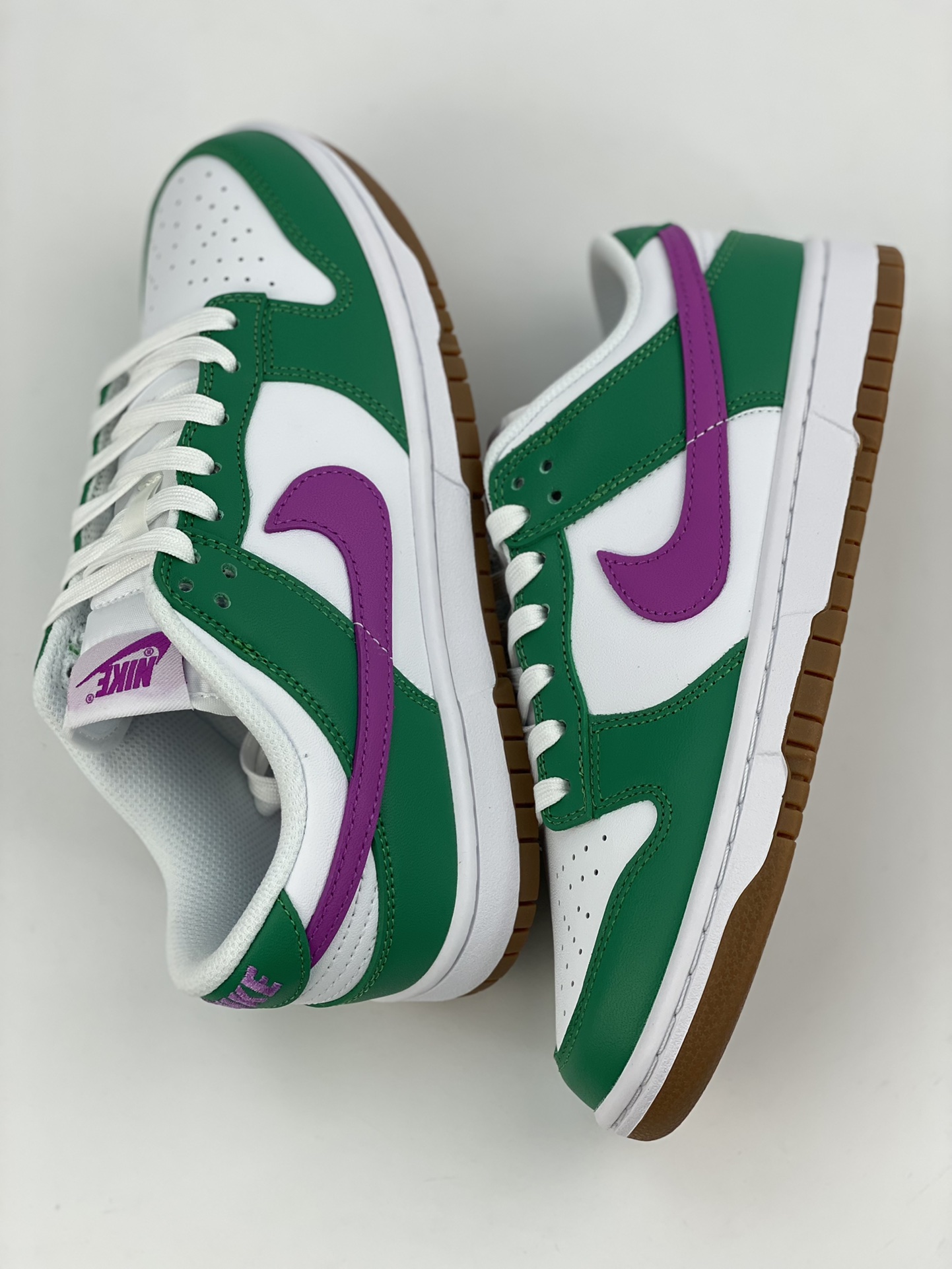 Nike SB Dunk Low White Green Buzz Lightyear FD9922-151