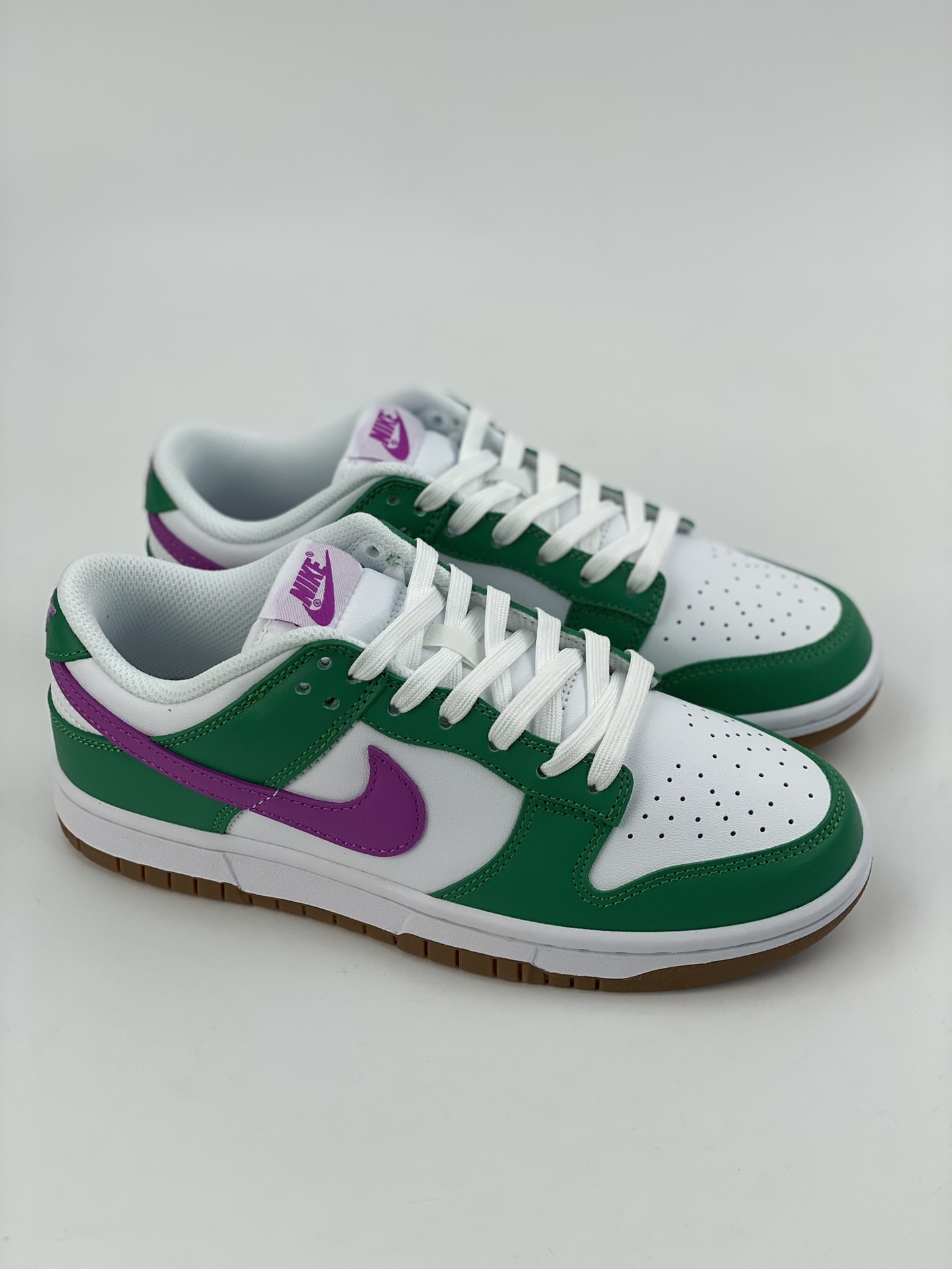 Nike SB Dunk Low White Green Buzz Lightyear FD9922-151