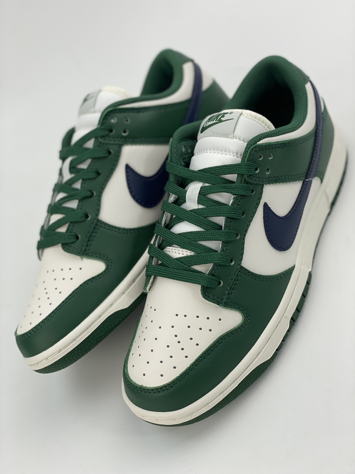 NIKE SB Dunk Low 白绿 DD1503-300