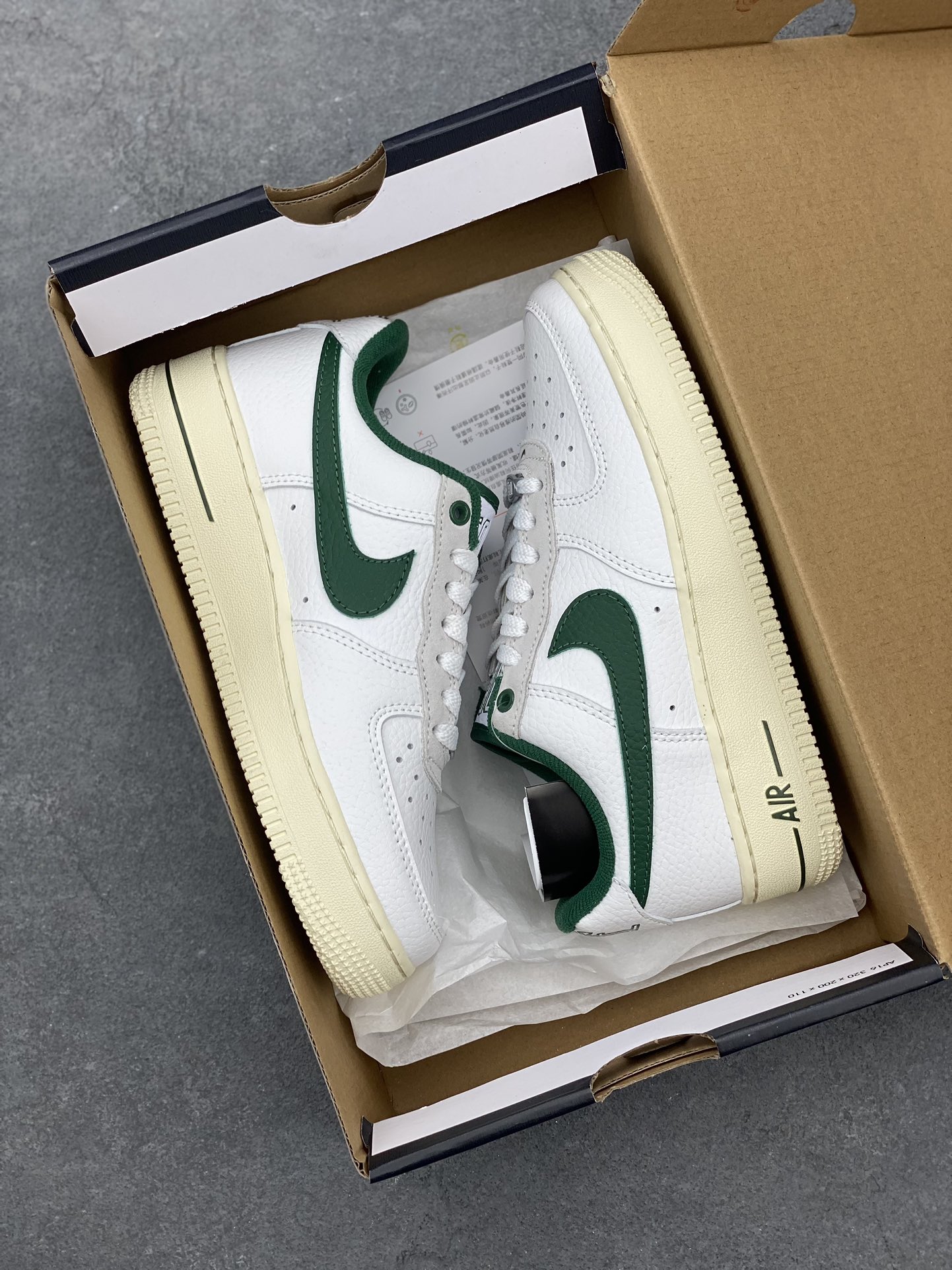 Nike Air Force 1 Low White Green Casual Sneakers DR0148-102 10 i1683829185 271 8